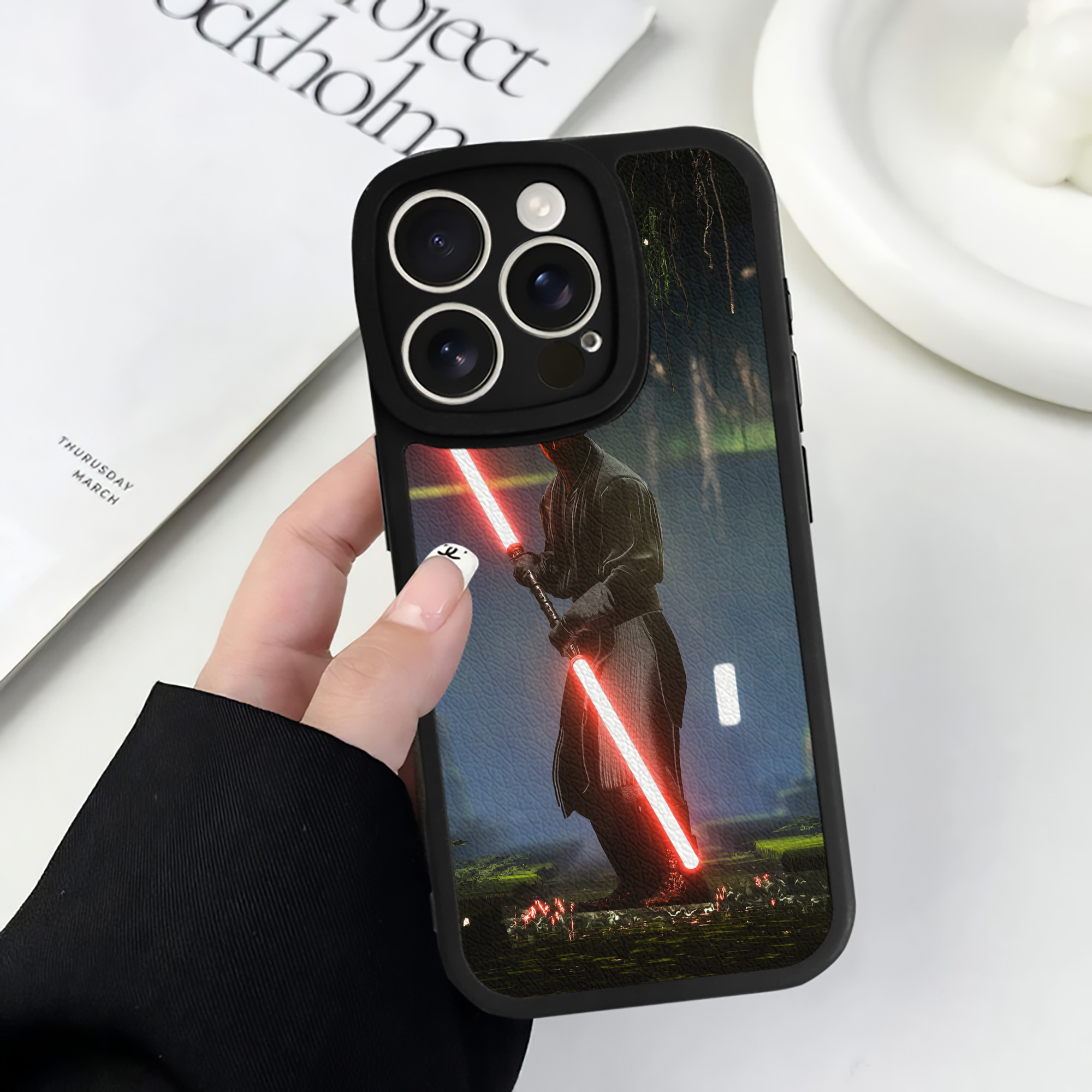 （画像用） スター・ウォーズ Star Wars 【iPhone 16シリーズ対応】シリコンスマホケース（レザー調） 材質：シリコン